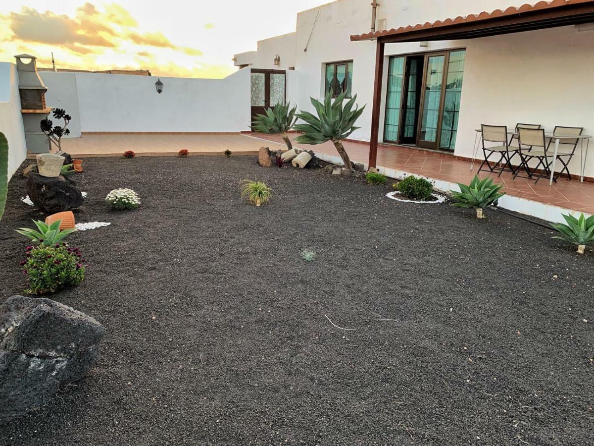 Casa El Gallo Teguise  Exterior photo