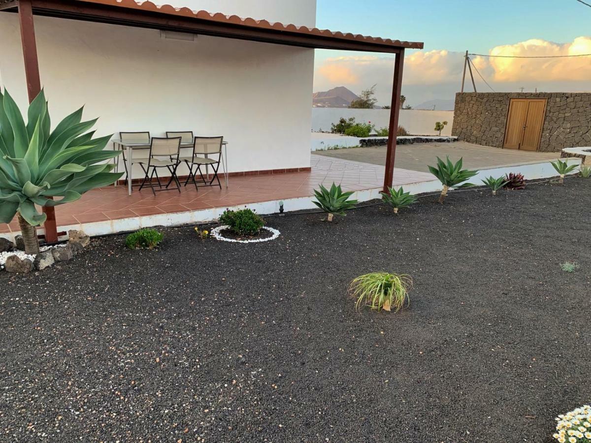 Casa El Gallo Teguise  Exterior photo